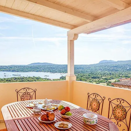 Trilo Apartment